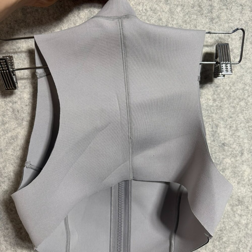 SKIMS Signature Swim Triangle Top + High‑Waist Bottom – Grey, Size M, NWT - Picture 9 of 13